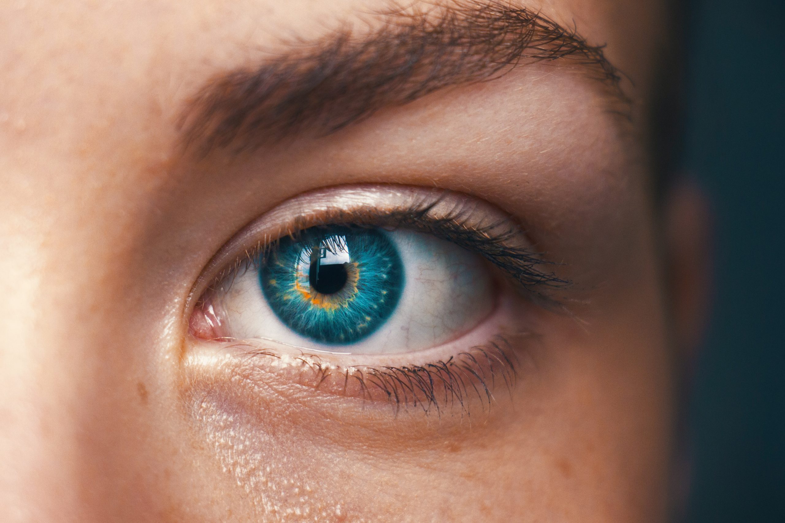 What Causes Eye Colour Changes