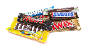 m&ms, mars, whiskas, katten, snickers, twix, pedigree,